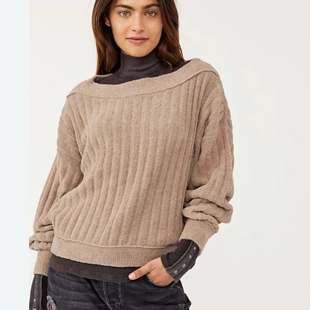 Free People Taupe SOFTEST Sweater Size Medium